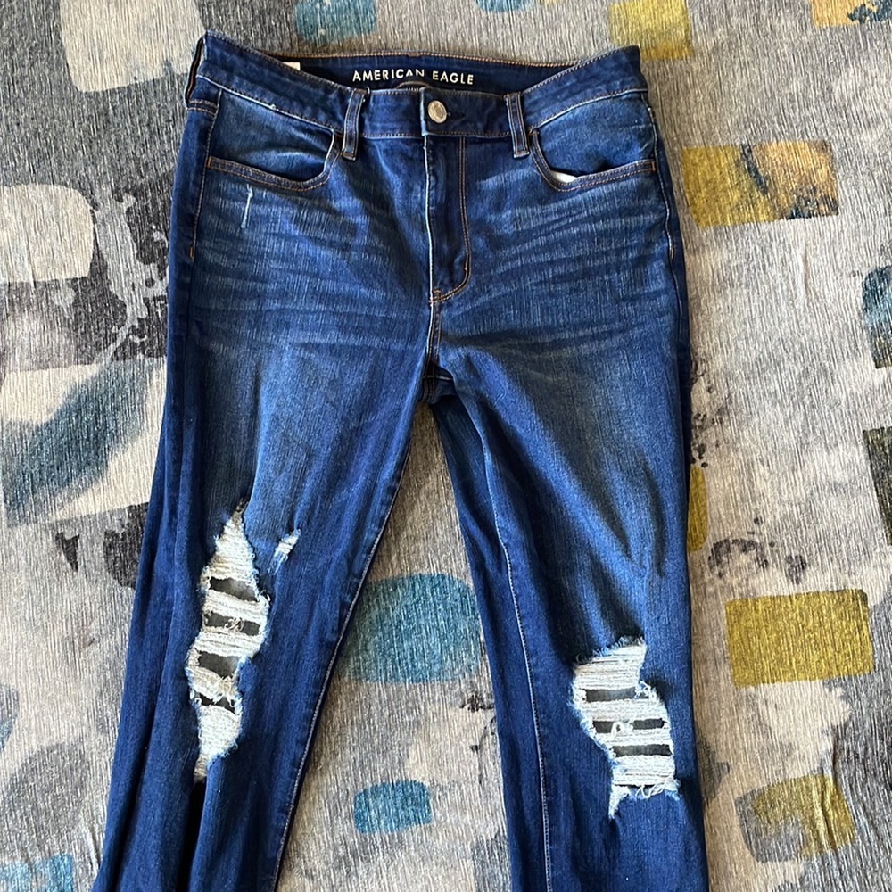 American Eagle distressed jeans
